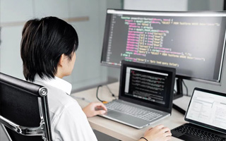 涟源 ,php声明和调用变量的符号是什么？